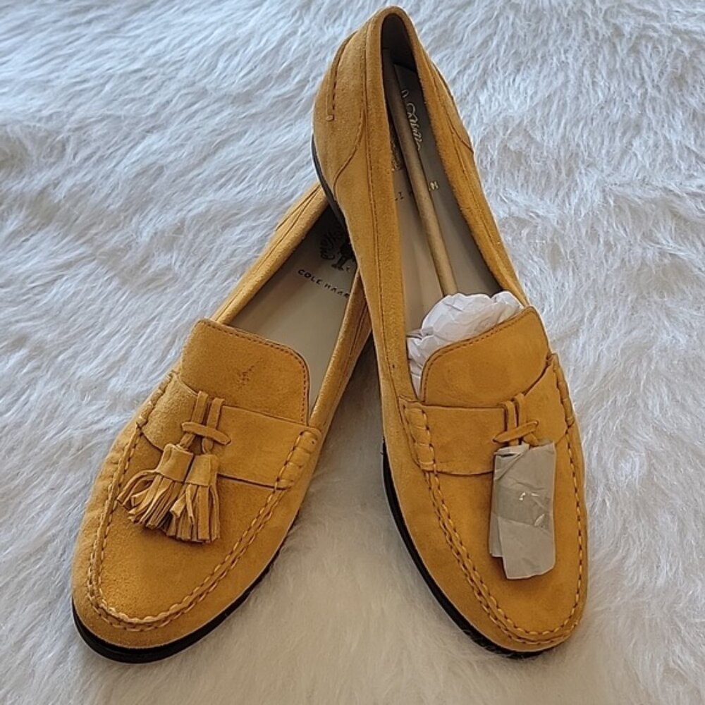 COLE HAAN NWOT Suede Autumn Gold PINCH GRAND O/S Tassel Preppy Loafer Flats 10B